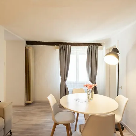 아파트 Romantic Suite Few Steps From The Cathedral By Rentallcomo
